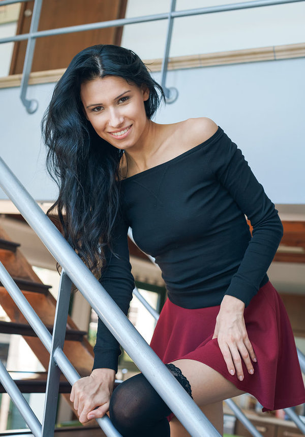 Дина, 35